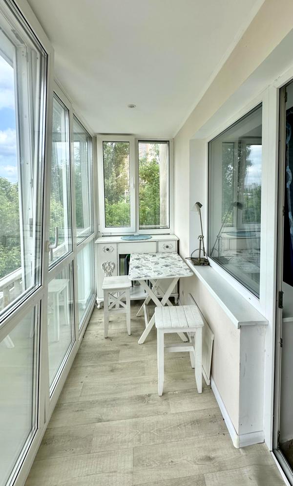One-bedroom apartment on Entuziastiv Street, Rusanivka area