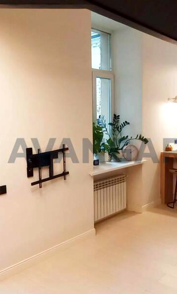Luxurious Two-Level Apartment in Kyiv's Historic Center