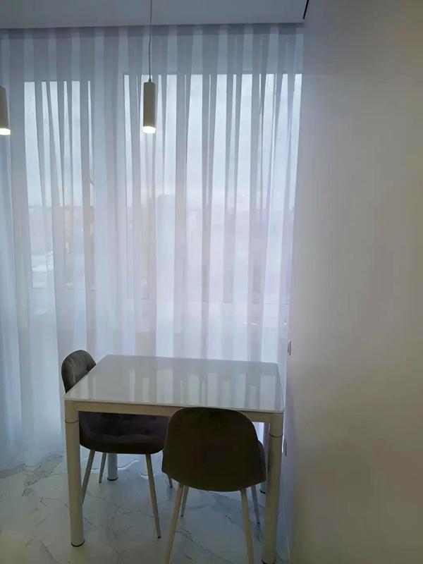 Central Location Apartment in A5 Complex with Quality Renovation