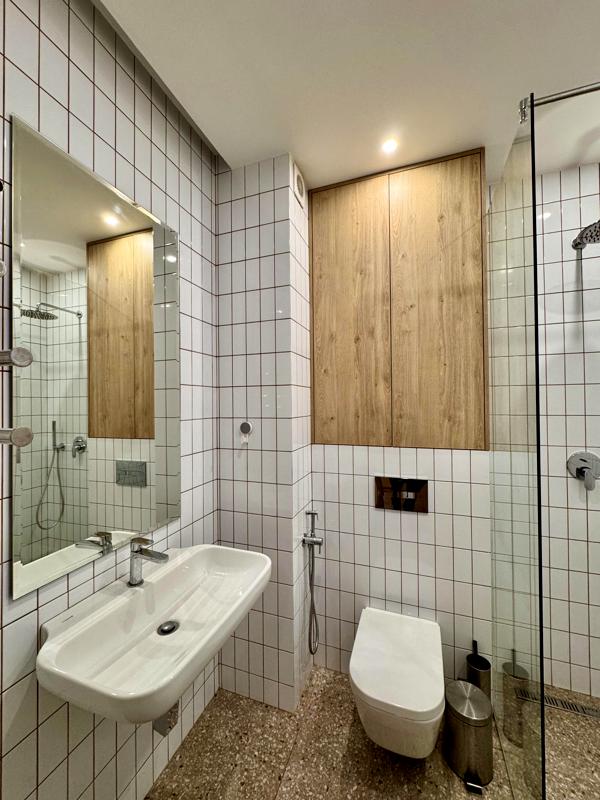 Fully Furnished Modern Studio Apartment