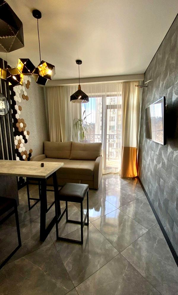 Stylish Design Apartment in Arcadia with Balcony and Warm Floors
