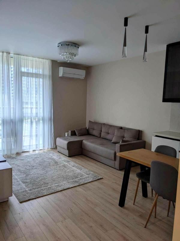 Modern Studio Apartment in French Quarter Complex, Kyiv City Center