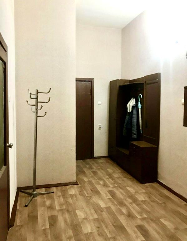 Charming Apartment in Quiet Kiev Center, Historic Building