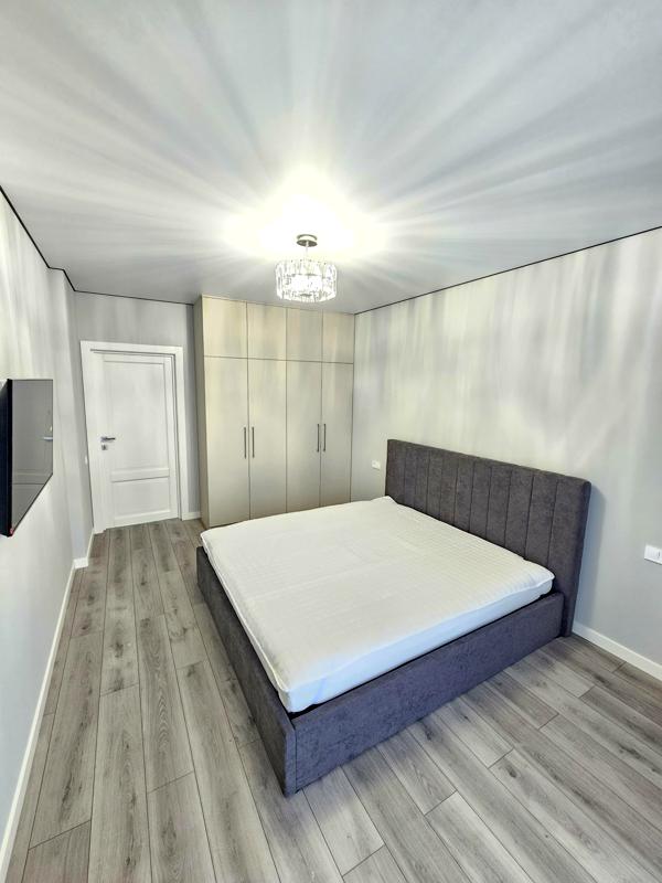 Spacious 2-bedroom apartment in City Hub complex with modern design and amenities