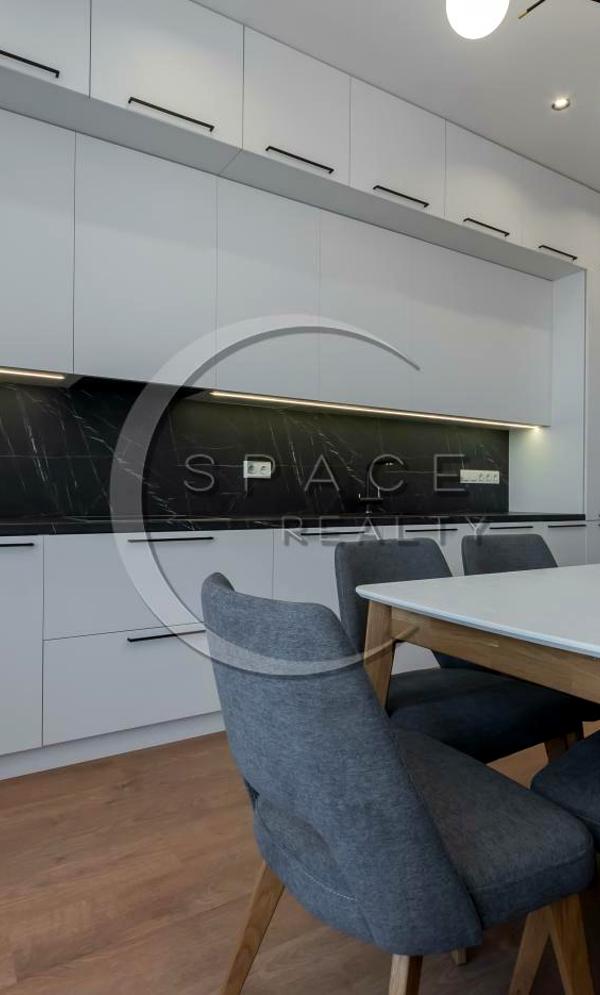 2-Bedroom Apartment in AuRoom Complex, Kyiv Central District