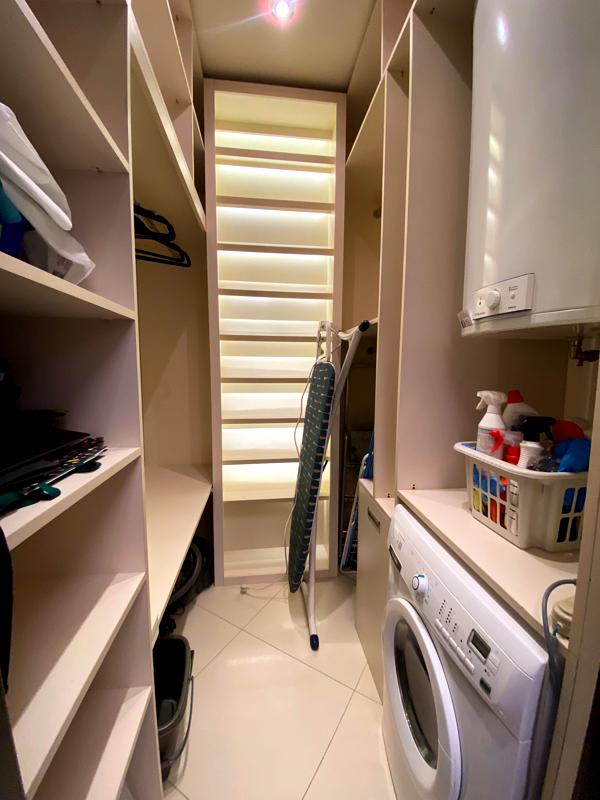 Spacious 2-bedroom apartment in ЖК Парус near Unit City