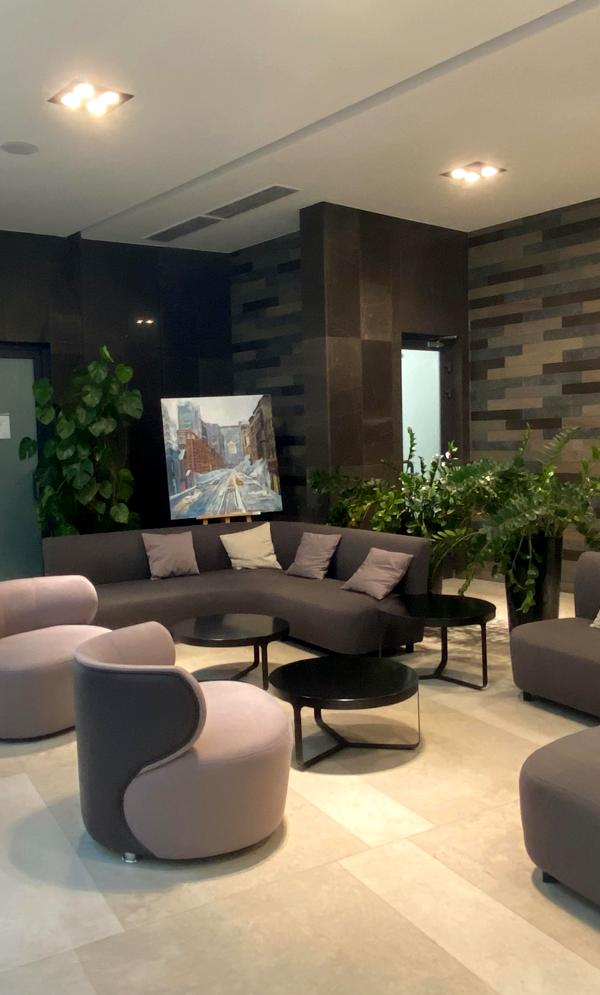 1-bedroom apartment in Central Park complex, premium location