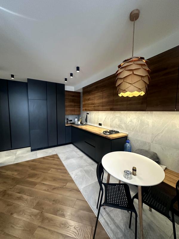 Stylish 1-Bedroom Apartment in Semytsvet Complex with Modern Design