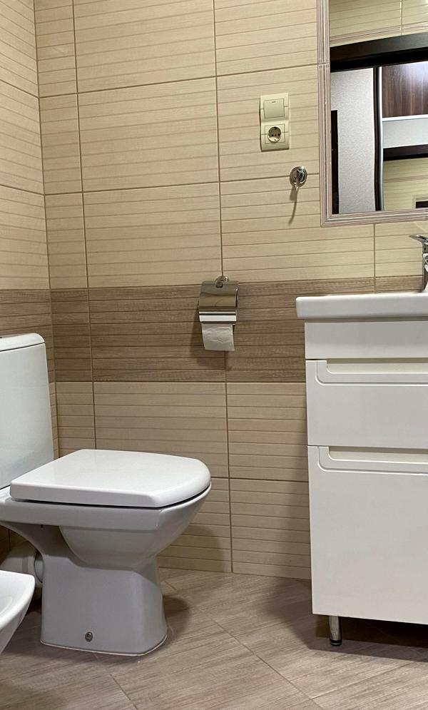 Spacious Apartment with Modern Design and Multiple Amenities