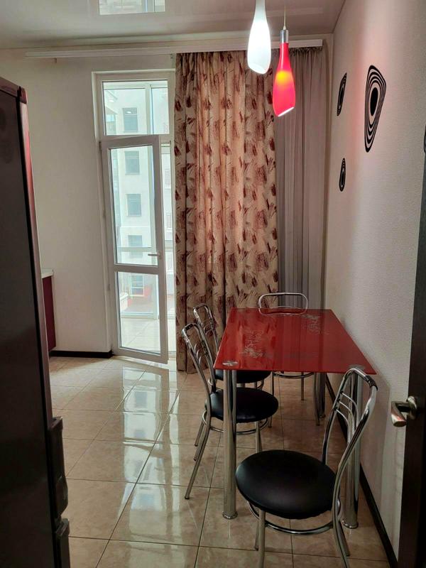 1-Bedroom Apartment in 16 Zhemchuzhina Complex, City View