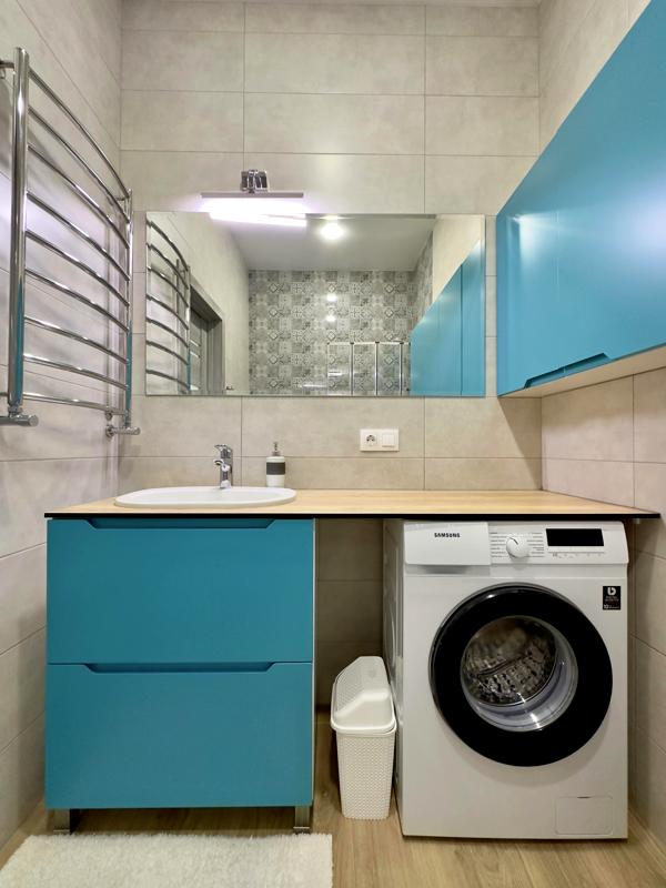 Spacious 1-bedroom apartment in Park Tower complex with good view