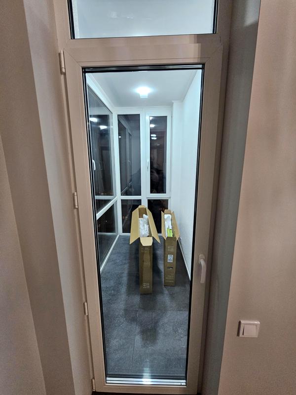 Spacious 2-bedroom apartment in City Hub complex with modern design and amenities
