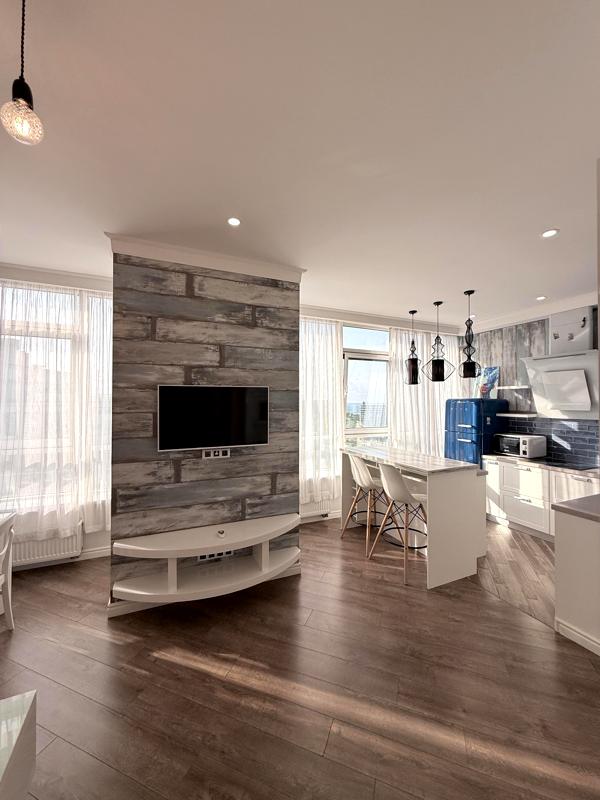 Spacious 2-Bedroom Apartment with Sea View at French Boulevard