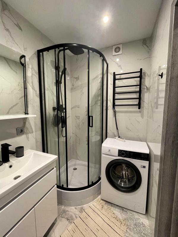 Fully Furnished Apartment near Lukyanivka Metro with Modern Amenities