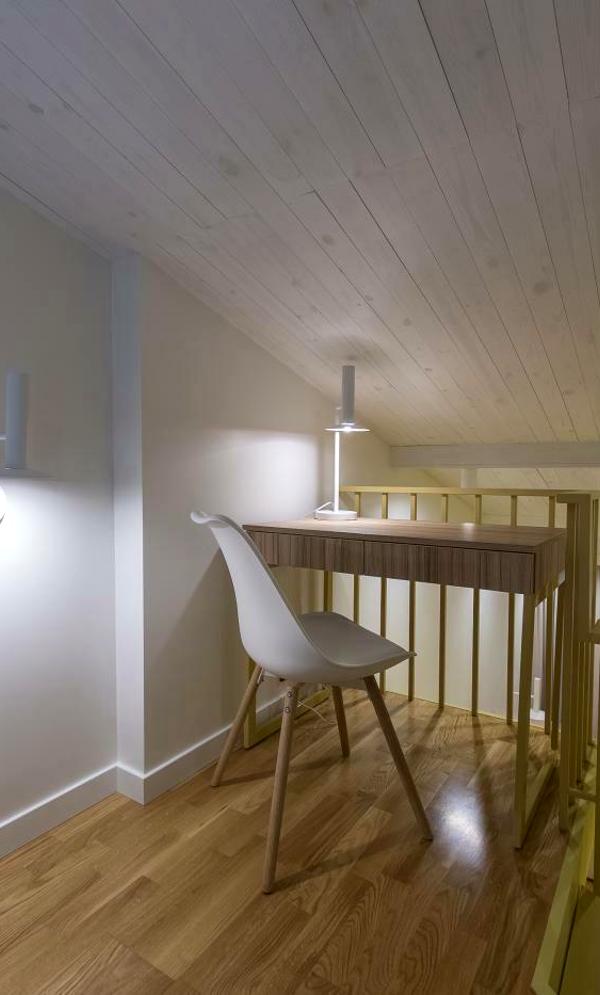 Designer 4-Room Multilevel Apartment in City Center with Panoramic Windows and Fireplace