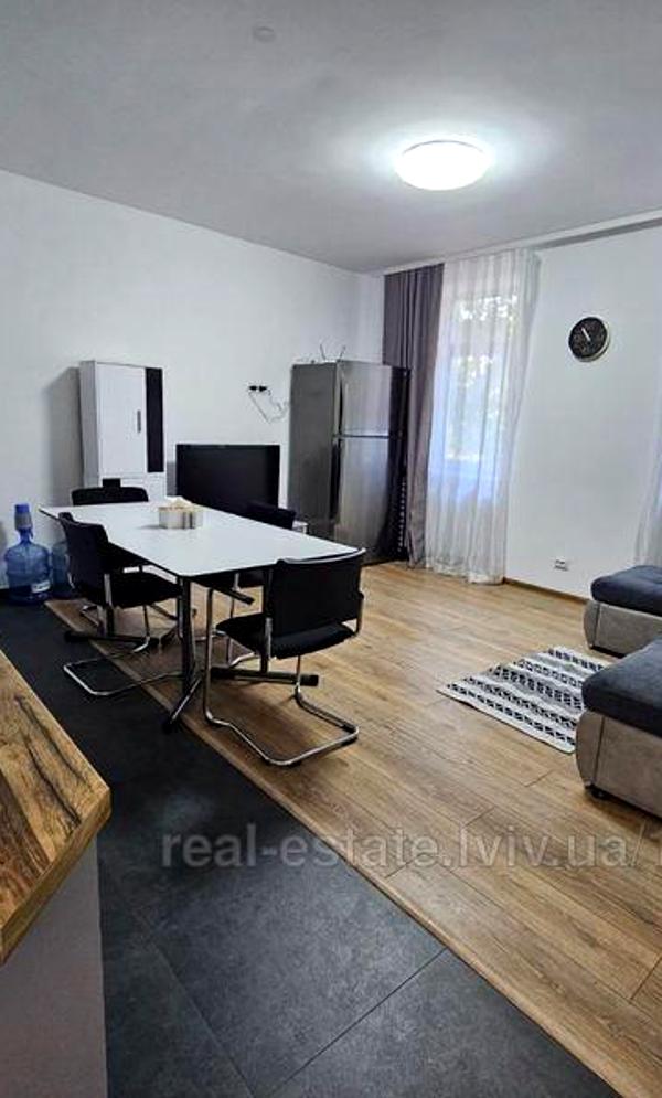 Fully Furnished Apartment with Separate Bedroom and Work Area