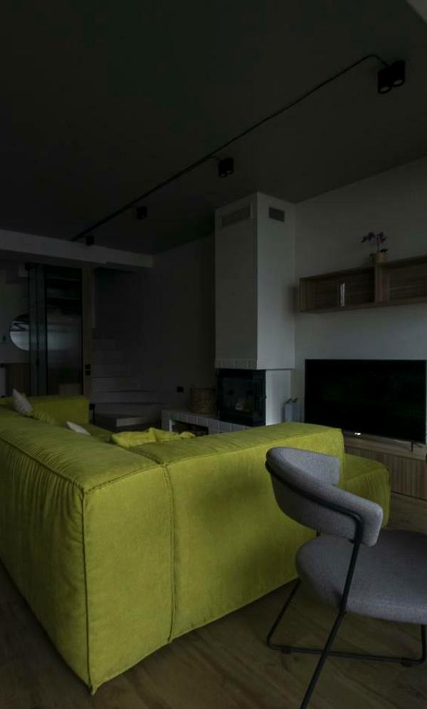 Designer 4-Room Multilevel Apartment in City Center with Panoramic Windows and Fireplace