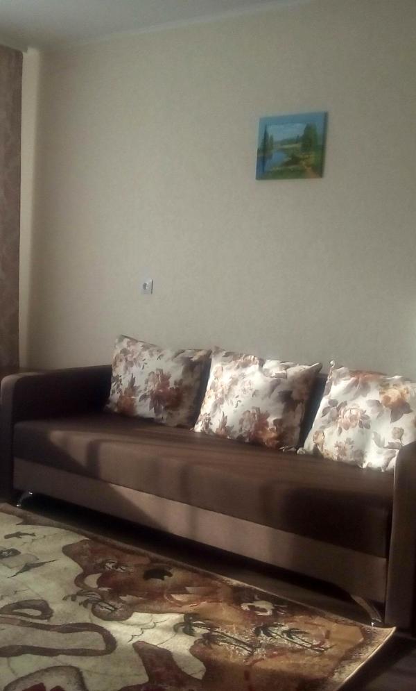 Studio Apartment near Akademmistechko Metro, No Commission