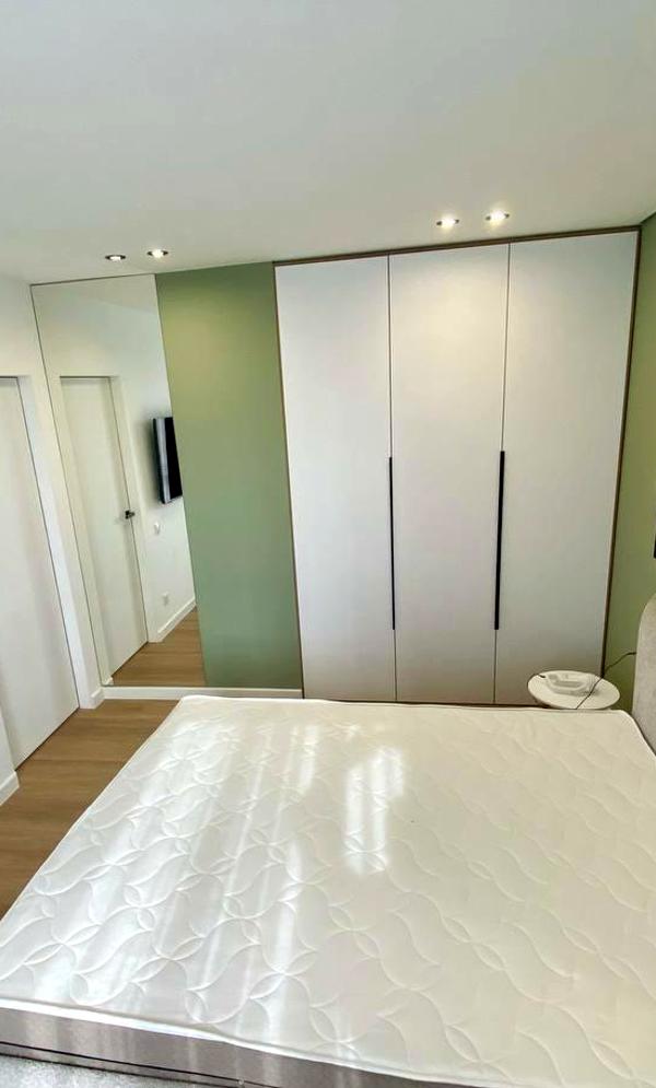 1-Bedroom Apartment in Greenville Park with Designer Renovation