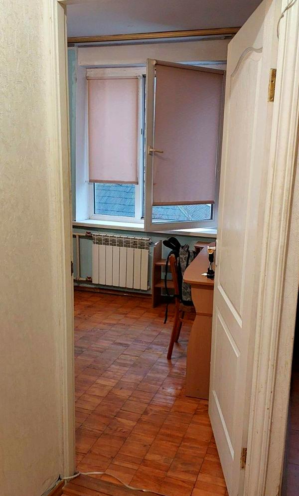 Cozy 1-Room Apartment near University Metro with Necessary Amenities
