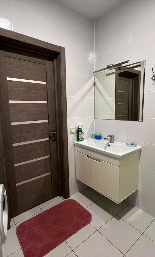 2-bedroom apartment near Lviv city center with parking and pet-friendly