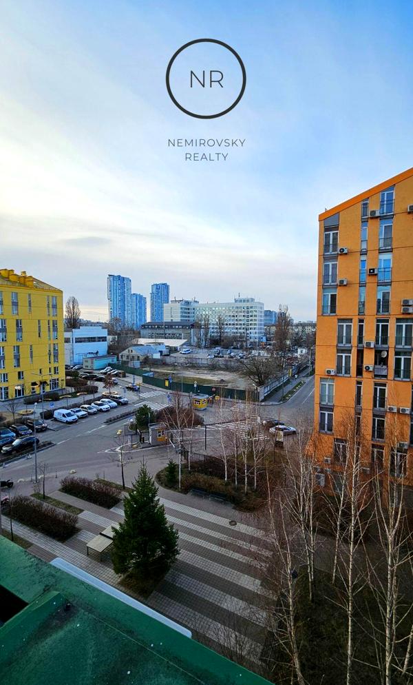 Exclusive Two-Level Apartment in Comfort Town Residential Complex