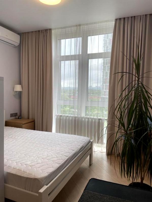 One-bedroom apartment in Rusanivska Harbour Complex