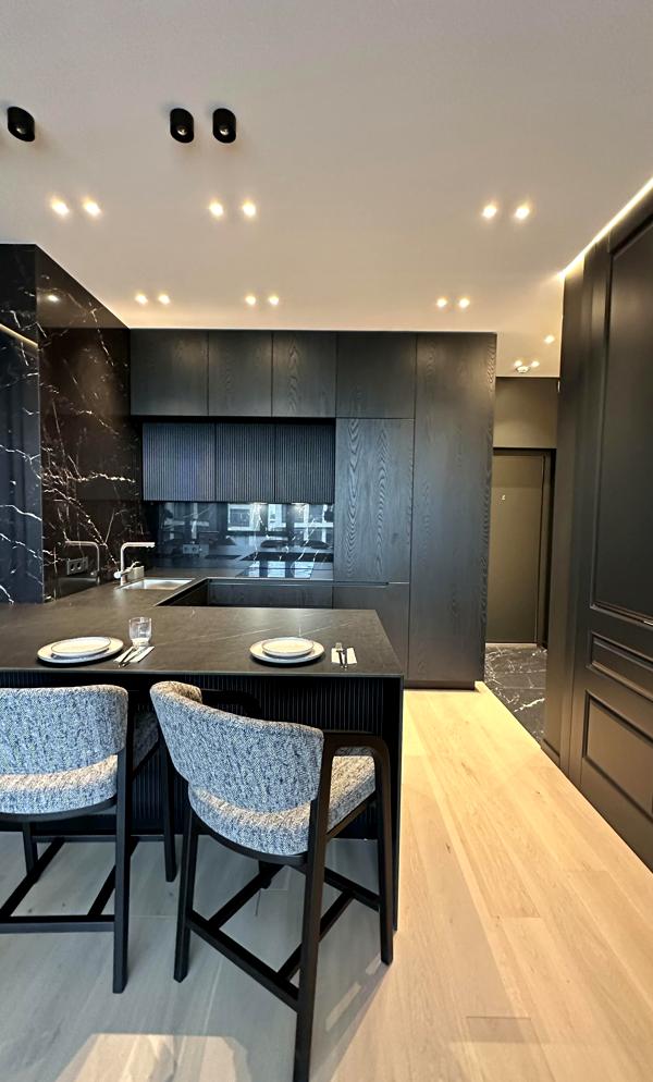 Stylish 1-bedroom apartment in Unit.Home - First Lease, Business Class