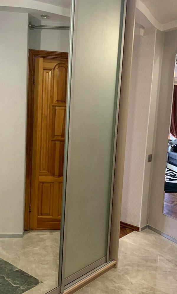 1-Room Apartment near Obolonska Square with Modern Design and Excellent Location