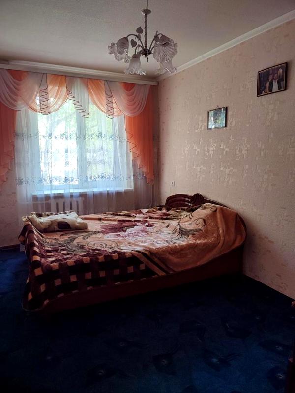 Two separate rooms apartment with balcony, suitable for families