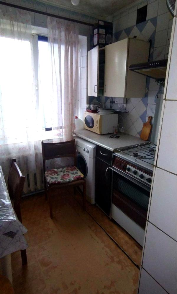 2-кімнатна квартира на Салтівці, 5 поверх, частковий ремонт