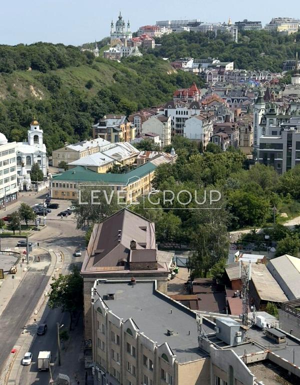 Cozy 1-bedroom studio apartment in Podil Plaza & Residence with panoramic city view