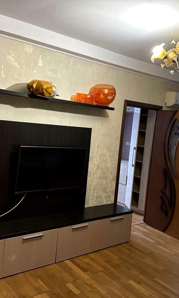 1-Bedroom Apartment on Tampere Street, Close to Darnytsya Metro