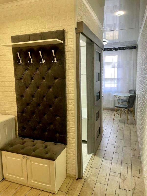 1-bedroom apartment in city center near embankment with euro renovation