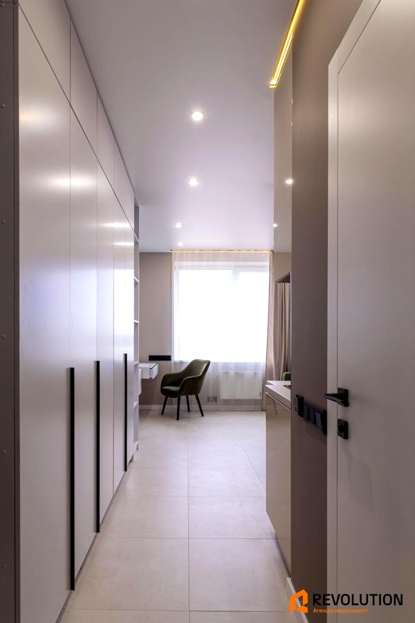 Stylish 1-Room Apartment in Sofiivska Borshchahivka