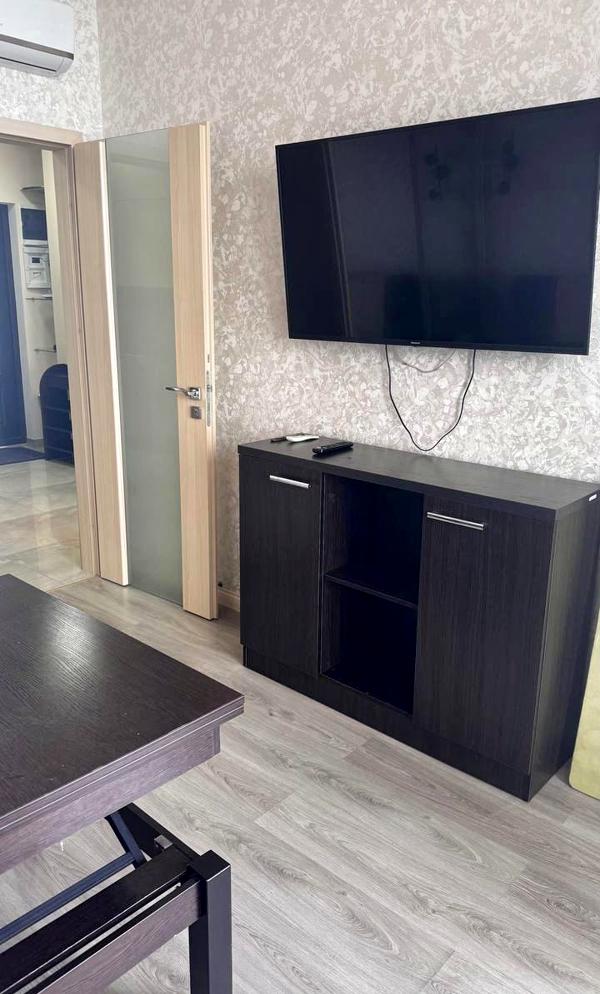 Sea View 2-Room Apartment in 44 Pearl Complex, Arcadia