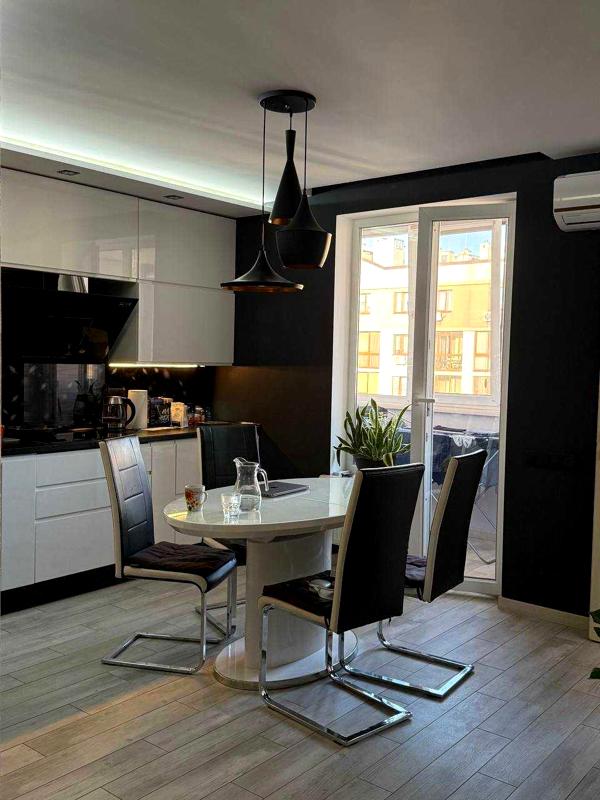 Two-level apartment in Dobra Oselya residential complex, 90 m², 10th floor