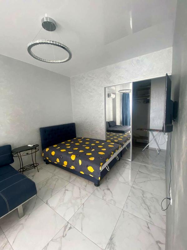Short-term rental near 16 Fontana, Golden Shore Beach