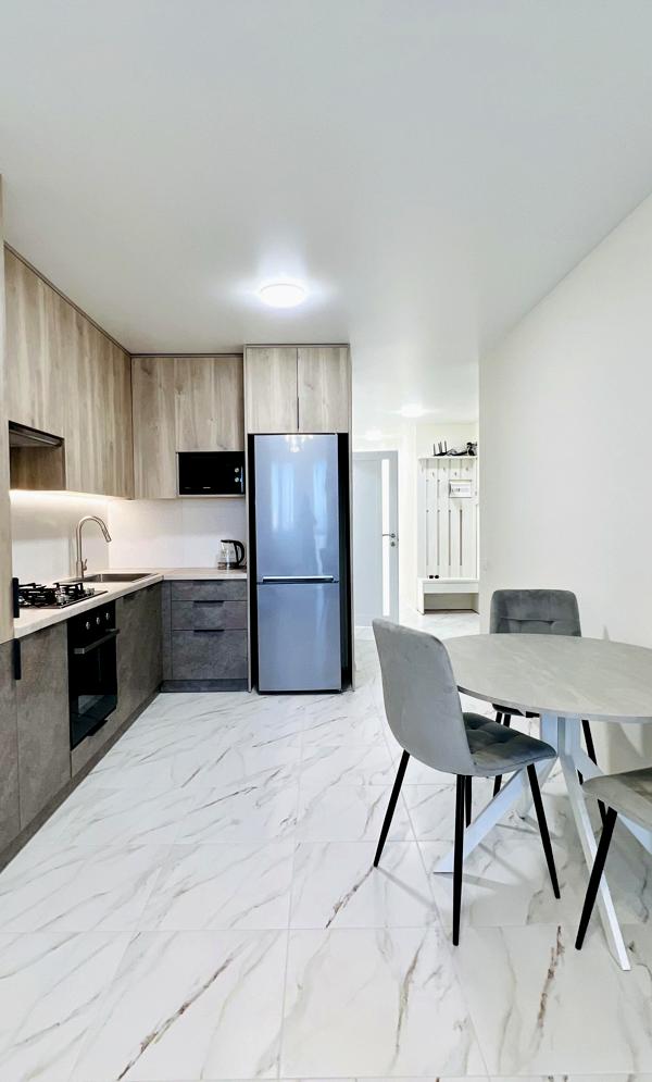 2-Room Apartment near Park and Lake, First Lease, Stryjska Street