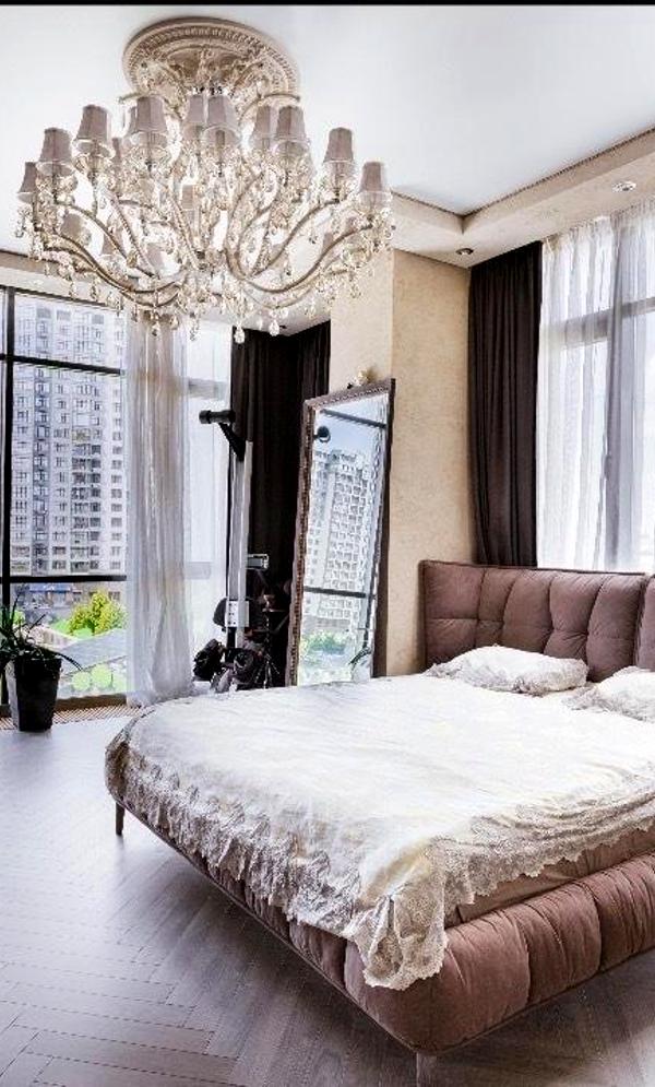 Luxury 3-Room Apartment in Novopecherski Lipki Complex