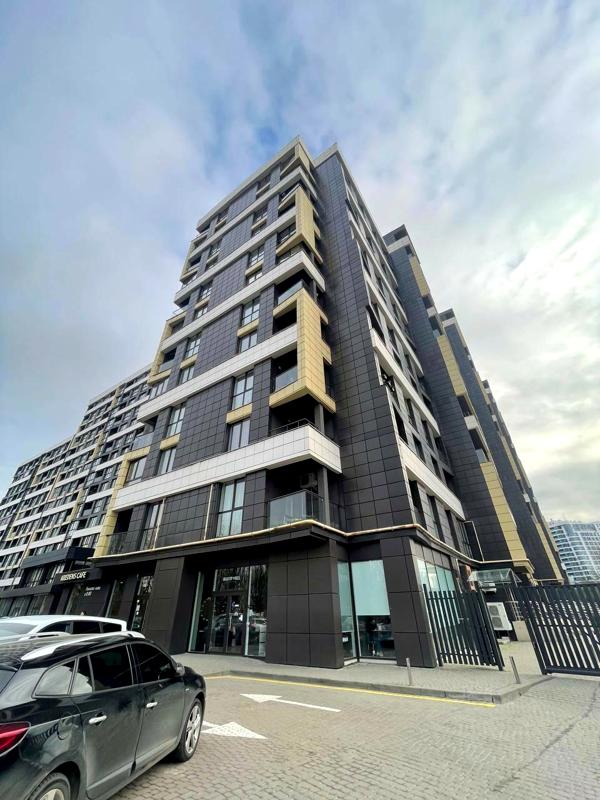 2-Room Apartment in Avalon Garden, Porohova Street