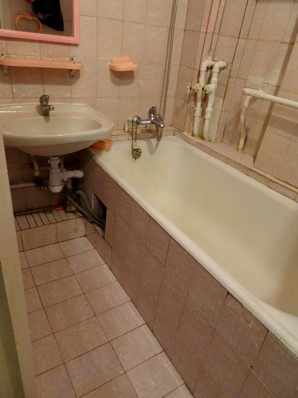 Cozy 1-Room Apartment near Klovska Metro, Renovated