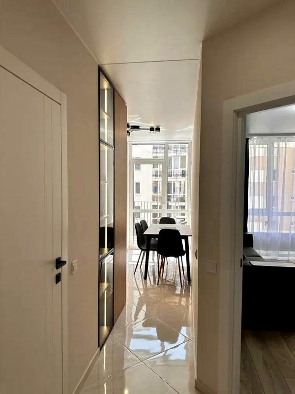 2-Room Apartment with Designer Renovation on Maloholoskivska Street