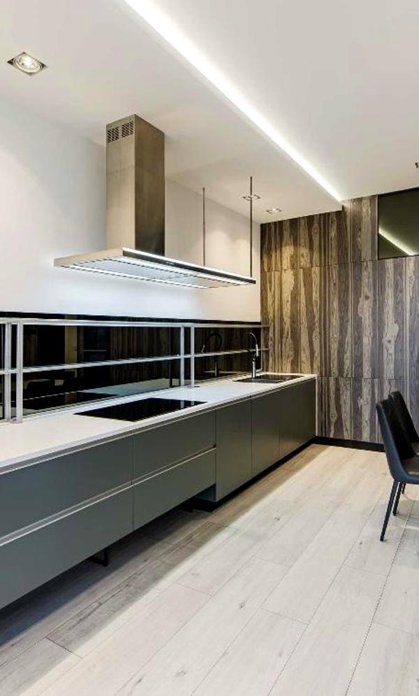 Spacious 3-bedroom apartment in PecherSky complex