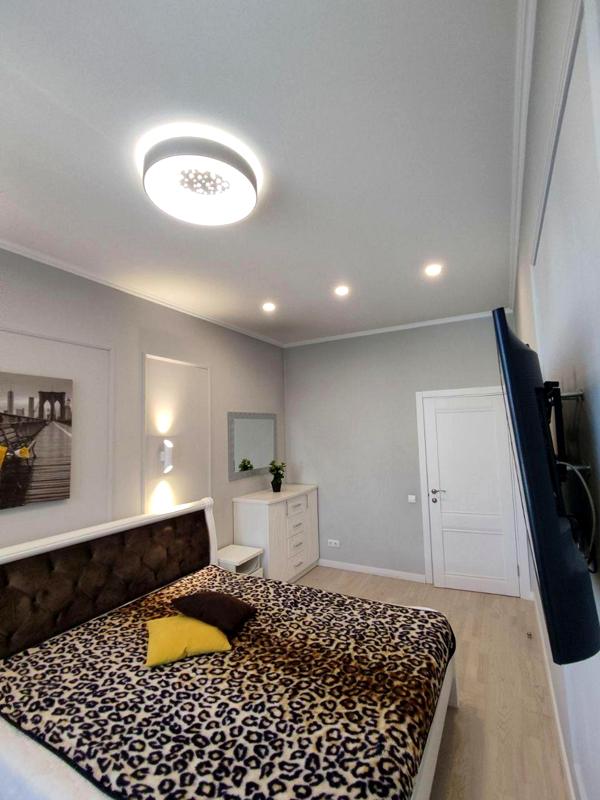 Spacious Studio Apartment in City Center with Designer Interior