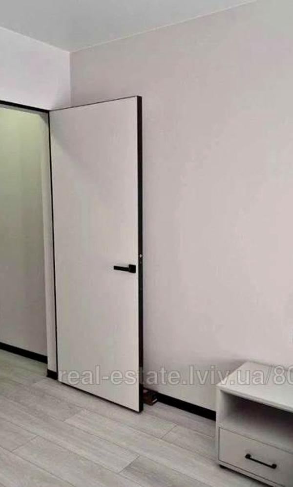 Designer Renovated Apartment with Studio Kitchen and Separate Bedroom