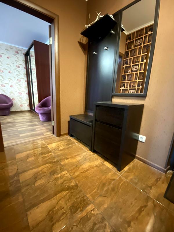 Furnished 1-Room Apartment near Poznyaki Metro with Eurorepair