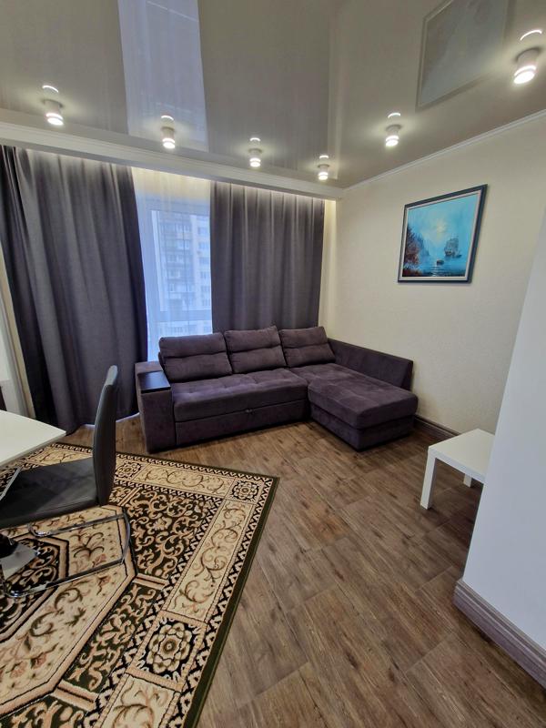 3-Room Apartment in Kvartet Complex, Vasylya Lypkivskoho Street