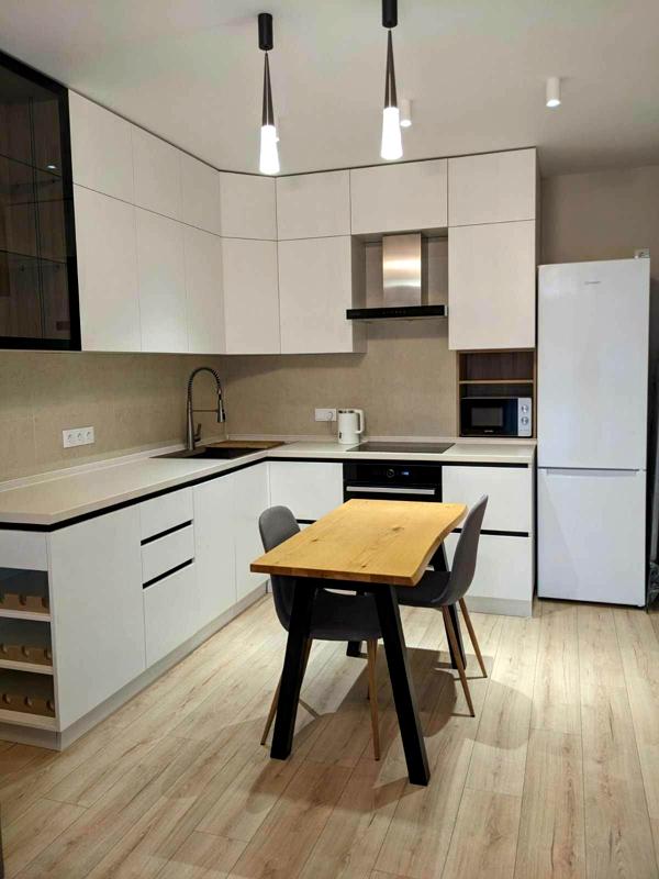 Modern Studio Apartment in French Quarter Complex, Kyiv City Center
