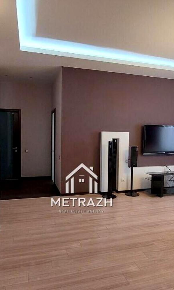 Spacious 3-bedroom Premium Apartment with Designer Renovation near Kharkiv Metro